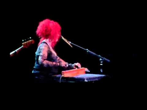 CYNDI LAUPER ENCORE TRUE COLORS FINALE