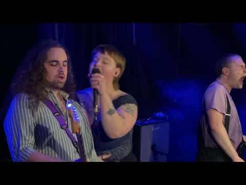 Gen and The Degenerates - Wahooo, Live at V11 Rotterdam, October 13th 2024