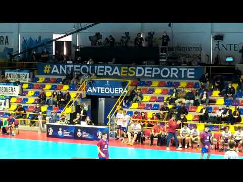 Directo: Final Mini-Copa del Rey de Balonmano en Antequera. A las 19:00 turno del gran Barca.