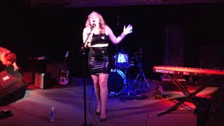 LeLe XO -  Behind the Curtain (Live at The Pike Room)