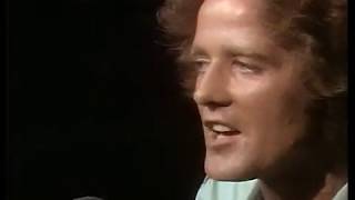 Gilbert O’Sullivan – I Don’t Love You But I Think I Like You (ZDF Disco 02.08.1975) (VOD)