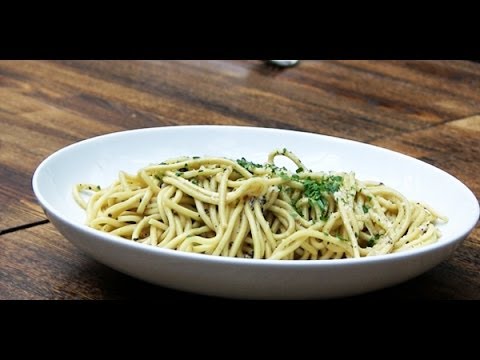 Cacio e Pepe Done Right | Potluck Video