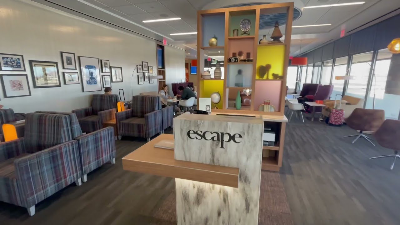 First Class Lounge (Gate 13) thumbnail