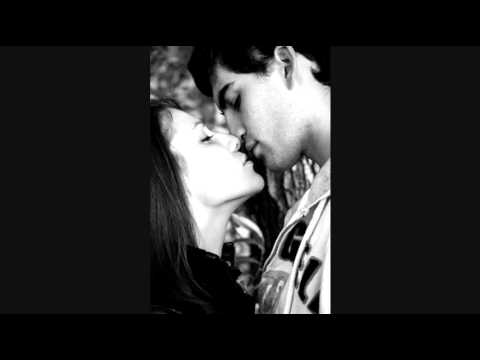 Руслан Набиев - поцелуями тает.