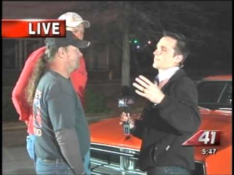 41NBC/WMGT- Dukes Of Hazzard Reunion Makes Pit Stop In 41NBC Parking Lot 3.8.13