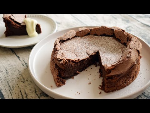 No Flour Needed! Amazing Gluten-Free Chocolate Cake with Only 4 Ingredients!