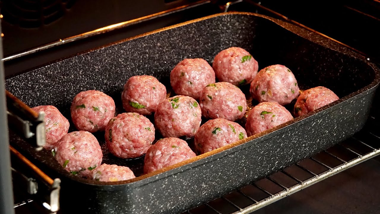Митболы: вкуснейшие мясные шарики - идея для ужина за 30 минут!
