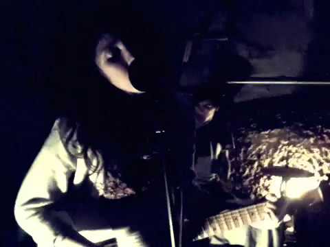 Widowspeak - In The Pines (live in Bologna @ Tatler)