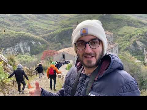 Roccascalegna (CH) ed il castello più scenografico d’Abruzzo 🏰