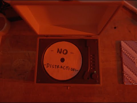 Daffeine - No Distractions (Official Music Video)