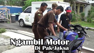 Download lagu Film Komedi - Ngambil Motor Di Pak Jaksa - Eps 15 Serial Gembira Ria mp3