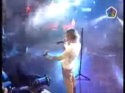 Chupes Fabrika Muzikalais Teatris - Kas tu esi