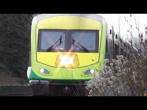 IE Mark 4 Intercity Train + 201 Class Loco - Monasterevin Station, Kildare