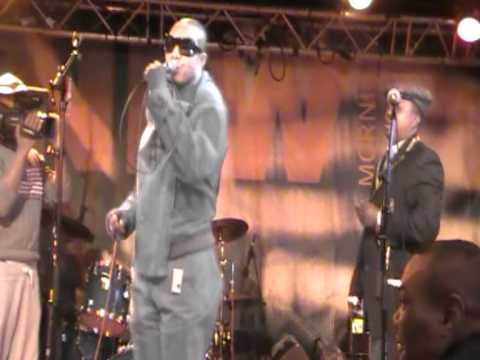 César NGADI : Bena NKOSI (a)