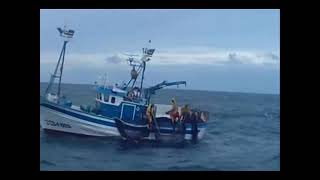 preview picture of video 'barcos de cerco camariñas 2010'