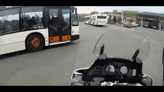 preview picture of video 'BMW R1150RT Motorcycle Near Miss with Bus!'