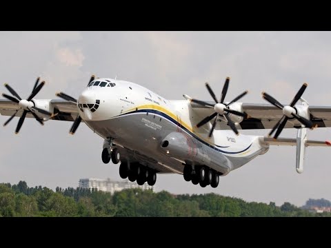 The World's Biggest Turboprop-Antonov An-22: Landing on Unpaved Runway