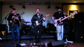 Beecake - Ball of earth live in Wrexham