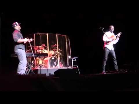 Black Violin free styling in Memphis