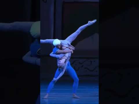 ekaterinaosmolkina and kimin_kim1028 as Shyrin and Ferkhad in Legend of Love💙.