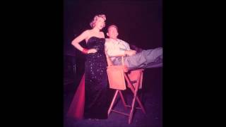 Bing Crosby &amp; Rosemary Clooney  Chicago Style (1953 radio recording)