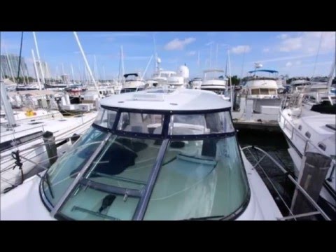 Sea Ray 420 Sundancer video