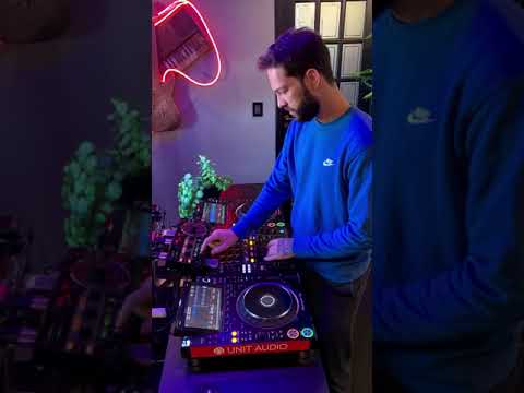 Live Edit of Rozzen - Amazonia + Jack Acapella