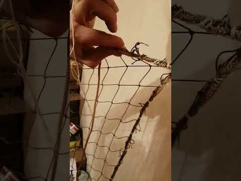 Ещё раз повторяем технику обвязки шнуром.