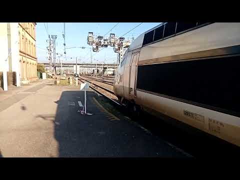 TGV InOui 2870 Richtung Paris Est (Ostbahnhof) am Bahnhof Thionville