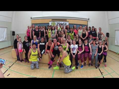 Ryhmäkuvan otto Zumba masterclass 15.4.2017 Nukarin Koulu
