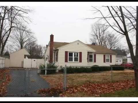 Short Sale Home for Sale in Springfield, MA Listed by Don Thompson .