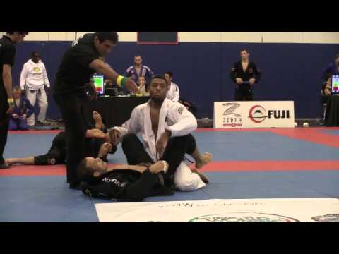 Tim Spriggs vs. Marcos Tinoco: 2013 Abu Dhabi World Pro East Coast Trials
