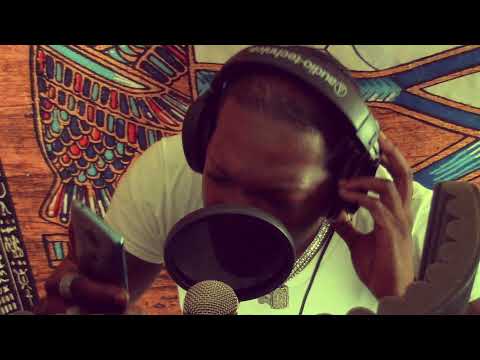 Lil,Randy - Mr.Dukes (Studio Performance)