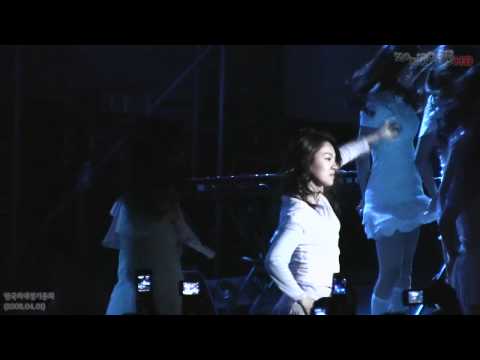 [Fancam] 080401  SNSD - Ooh La La!