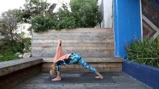 Yoga Workout to Help tight shoulders &amp; Improve Posture