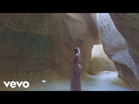 Aleyna Kalaycıoğlu - Issız Duvarlar