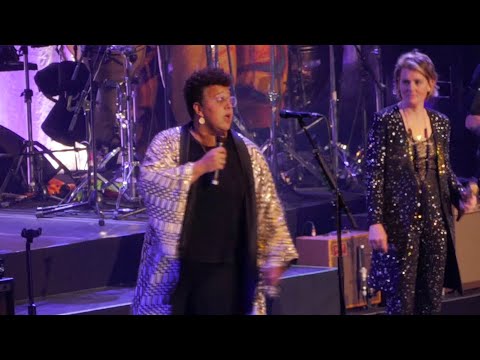 Brandi Carlile and Brittany Howard - It's A Man's Man's World [James Brown cover] - MSG - 10/22/22