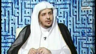 هل يلزم صاحب الأضحية مشاهدتها عند الذبح image