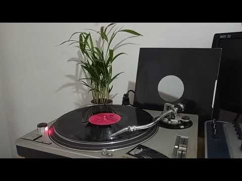 DJ. Juanito Featuring Nina Lares - Call On Me  *The Juno Freestyle Mix*