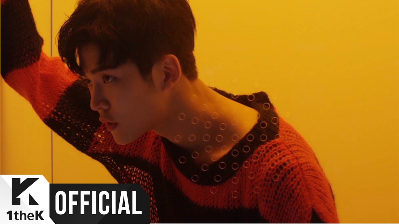 SF9 — Roar