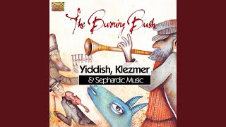 Morena me Ilaman (They Call Me The Dark Girl)