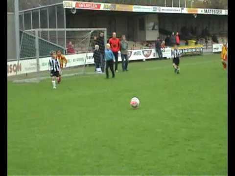 Go Ahead Kampen F1 - Zwart-Wit '63 F1 2-7