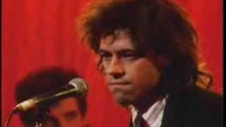 BOB GELDOF - THIS IS THE WORLD CALLING (live)