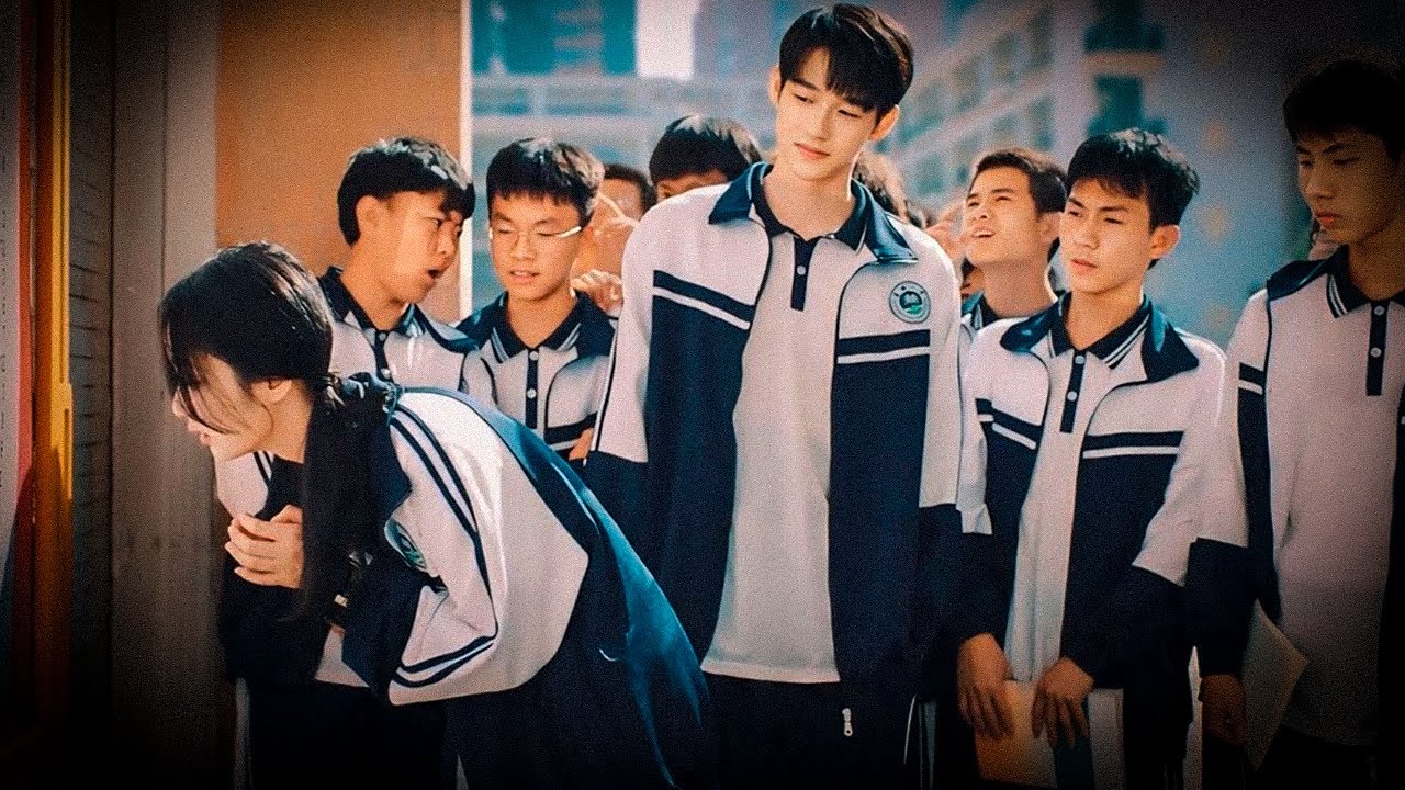 Garota CEGA é ASSEDlADA por todos da Escola, menos pelo mais POPULAR, Que se Apaixona - Recap