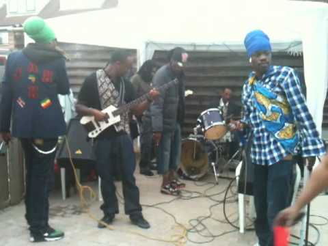 Priti Pangi Live - ft RioMaN