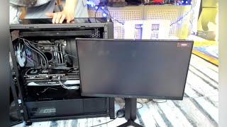 xQc booting his new PC for the first time