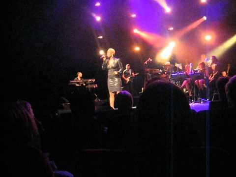 Aisata Blackman - i will always love you (whitney houston) one moment in time