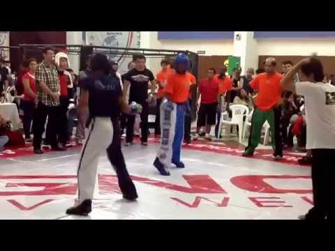 Byron Young Vs UNK - 16  and 17 Black Belt man sparring Eliminations. Antigua, Guatemala