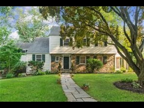 $1,399,000 Home for sale at Penn Rd,  Scarsdale, NY 10583 - North of NYC