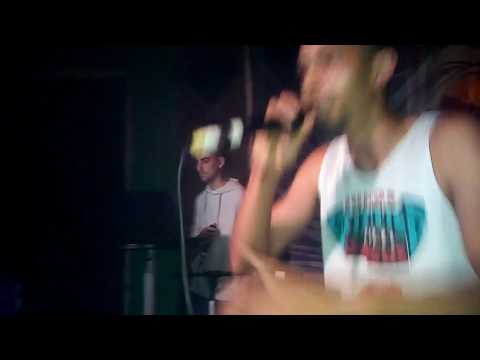 kai. - Opustena bleja